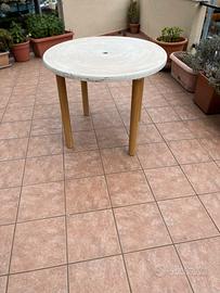 Tavolo giardino con foro x ombrellone