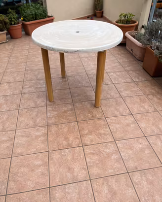 Tavolo giardino con foro x ombrellone