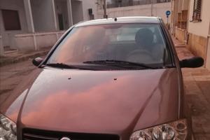 FIAT Punto 2ª serie - 2005