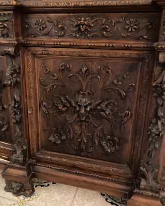 Credenza rinascimentale
