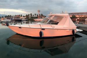 Barca 9 metri cabinato cantiere San Prospero