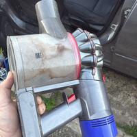Dyson v8