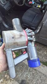 Dyson v8