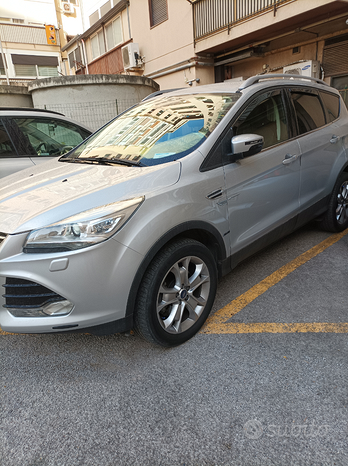 Kuga2-  2.0 AWD StLine -Aut/powershift - P E R M T
