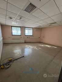 Immobile di 400 m² a Nola