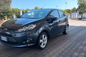 Ford Fiesta 1.2 82 CV 5 porte Titanium