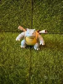 Pokemon figure Blastoise Tomy