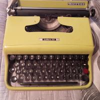 macchina da scrivere Olivetti lettera 22