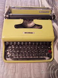 macchina da scrivere Olivetti lettera 22