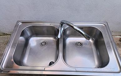 Lavello ad incasso 86x50 con miscelatore