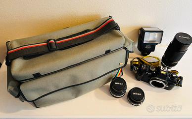 Nikon F301 Superaccessoriata