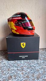 Casco Ferrari Carlos Sainz 2023