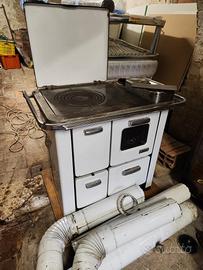 Stufa cucina a legna con tubi e accessori 