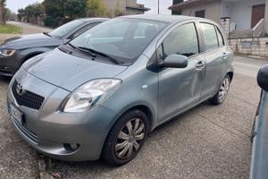Toyota Yaris 1.3 anno 2007