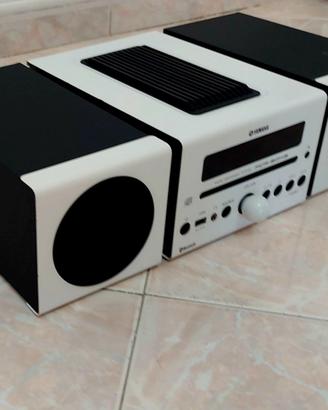 Stereo Bluetooth Yamaha come nuovo USB CD FM-AM.