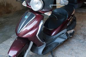 Scooter Piaggio Beverly 500