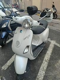 Vespa 125 