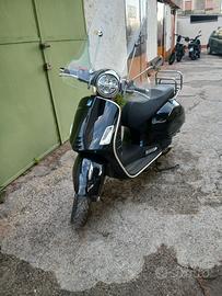 VESPA 300 GTS super NERA