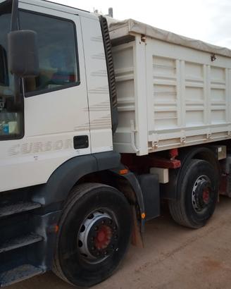 4 assi ribaltabile trilaterale iveco 260 e 35 curs