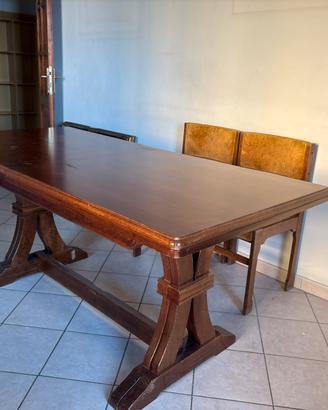 Tavolo in legno