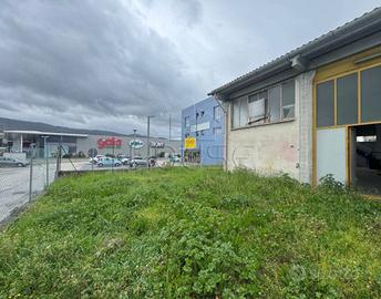 Immobile di 295 m² con 2 locali a Città di Castell
