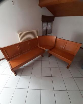 Panca ad angolo in legno