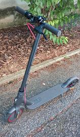 Monopattino elettrico Xiaomi Mi Electric Pro 2.