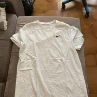 T shirt nike