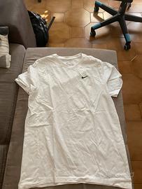 T shirt nike