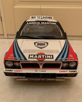 Lancia Delta HF Integrale scala 1:8