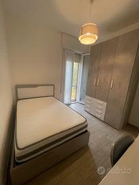 Zona Sacca camera singola arredata