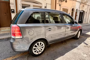 Opel Zafira anno 2006