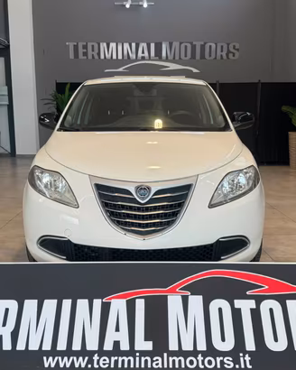 Lancia Ypsilon 1.2 69 CV BENZINA GPL Ecochic