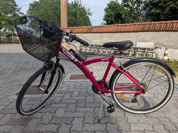 Bicicletta da passeggio Btwin con cambio 18 marce