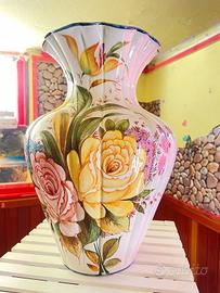 vaso dipinto a mano