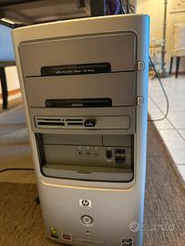 Computer fisso con porte FireWire