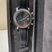 Gucci 101M Chrono – Quadrante con Diamanti