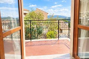 3 LOCALI A SAN VITO ROMANO