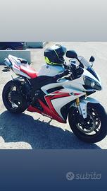 Yzf R1