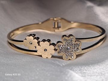 Braccialetto Inossidabile a Fiori con Cristalli