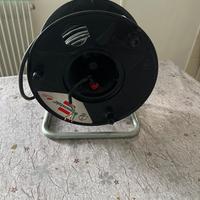 Avvolgicavo con cavo elettrico