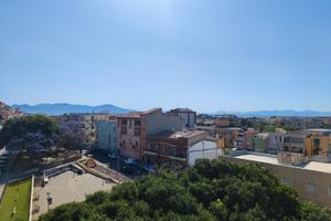Panoramico bilocale con terrazza a livello