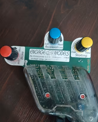 Slotcar pulsante Engage elettronico