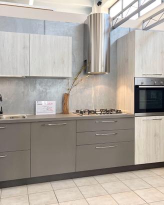 Cucina ARREDO3 modello KALI', fenix grigio