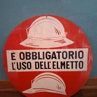 Cartello obbligo uso elmetto