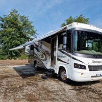 Motorhome americano Georgetown 280