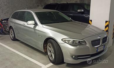 SPLENDIDA BMW520d IMM CON GANCIO TRAINO ESTRAIBILE