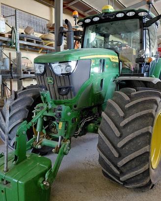 jhon deere 6180 R