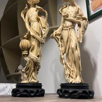 Statue figurine asiatiche