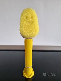 Spazzola per piatti con serbatoio